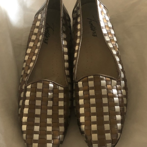 TROTTERS FLATS SHOES - Picture 11 of 12